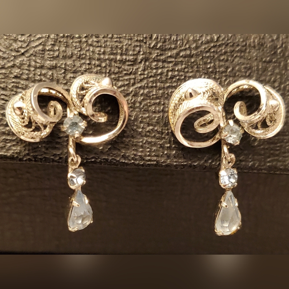 Vintage Signed Ann Lee Sterling Silver Fillagree Blue Crystal Clip On Earrings